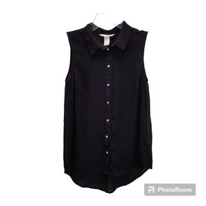 H&M Women sleeveless black sheer casual minimalist front buttonTop blouse size 4